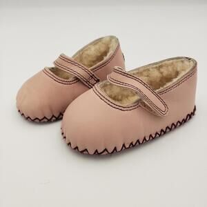 Ugg I Honey B Mary Jane Pink Leather‎ Slipper Size 4 INFANT Baby Shearling Lined
